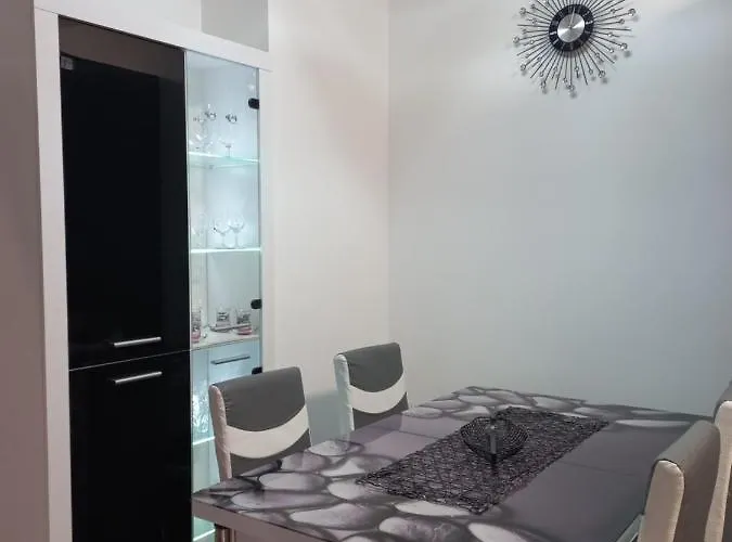 Διαμέρισμα Twins Τσάτσακ